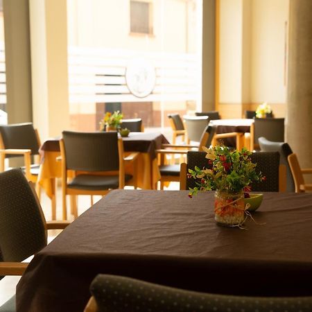 Hotel Salvevir Ejea De Los Caballeros Ngoại thất bức ảnh