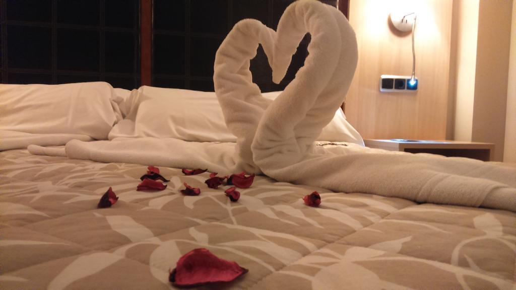 Hotel Salvevir Ejea De Los Caballeros Ngoại thất bức ảnh